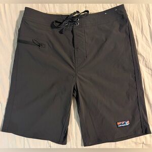 Patagonia Wavefarer Stretch Board Shorts Dark Grey Size 32 Surf Swim Trunks ☀️